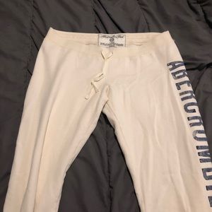 Abercrombie and Fitch sweat pants crop
